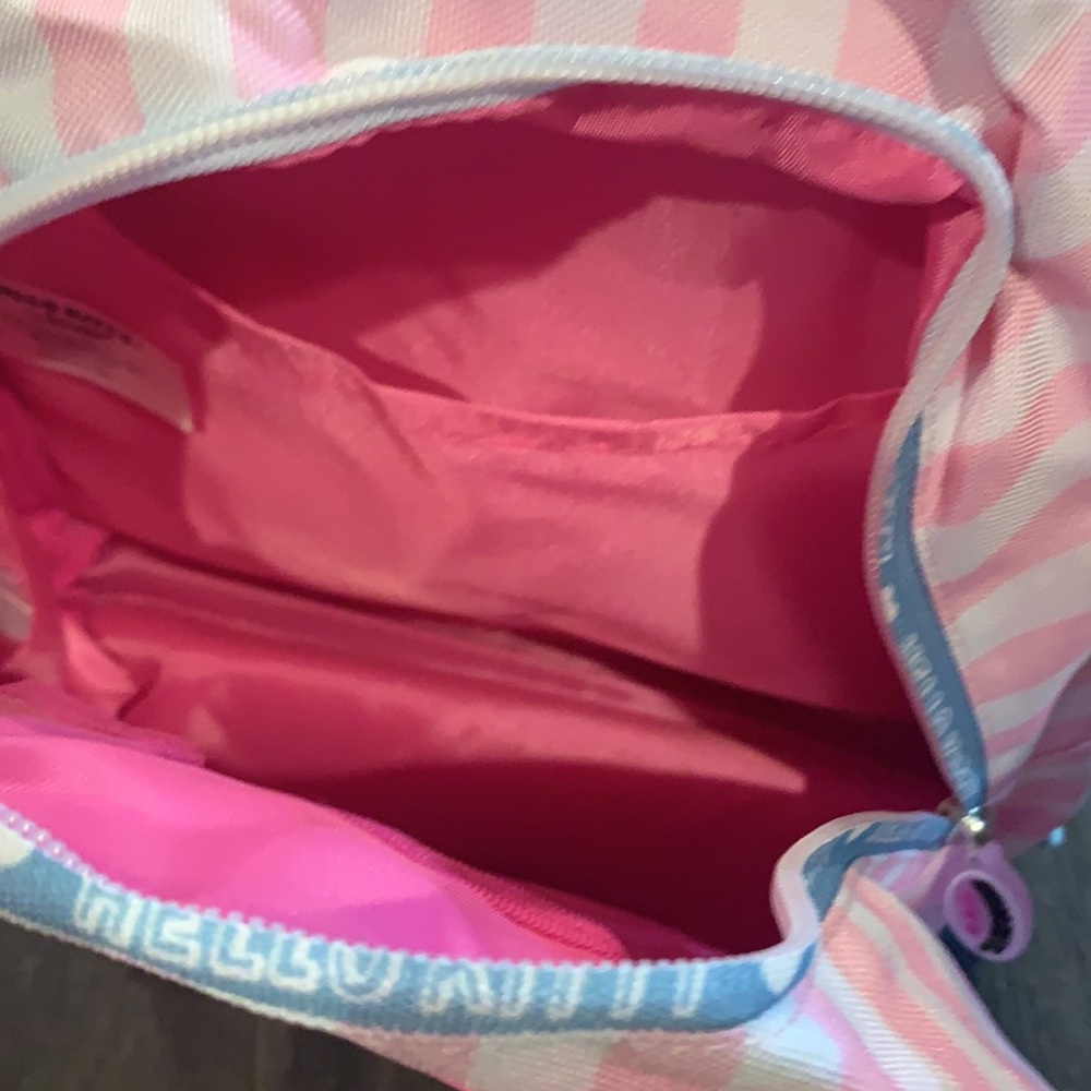 Hello Kitty mini backpack - Picture 6 of 6